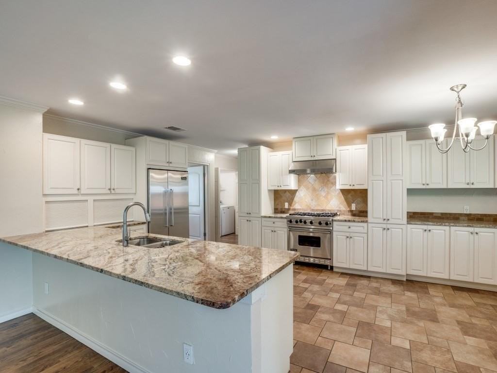 3731 Vancouver Dr - Photo 6 of 26