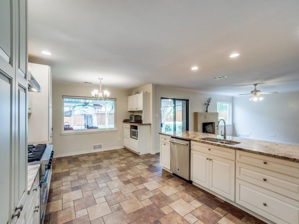 3731 Vancouver Dr - Photo 7 of 26