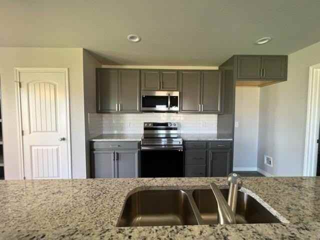 2881 Melissa Ln - Photo 4 of 22