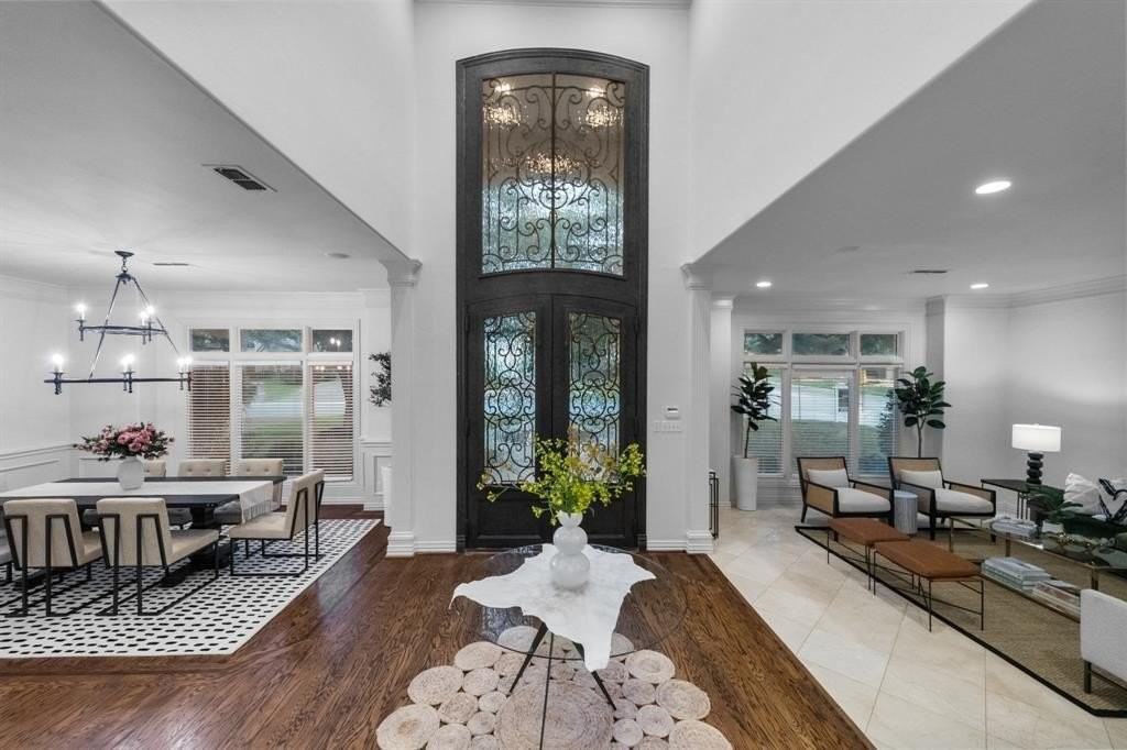 6528 Turnberry Dr - Photo 4 of 40