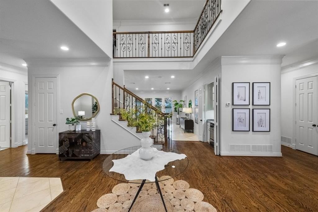 6528 Turnberry Dr - Photo 5 of 40