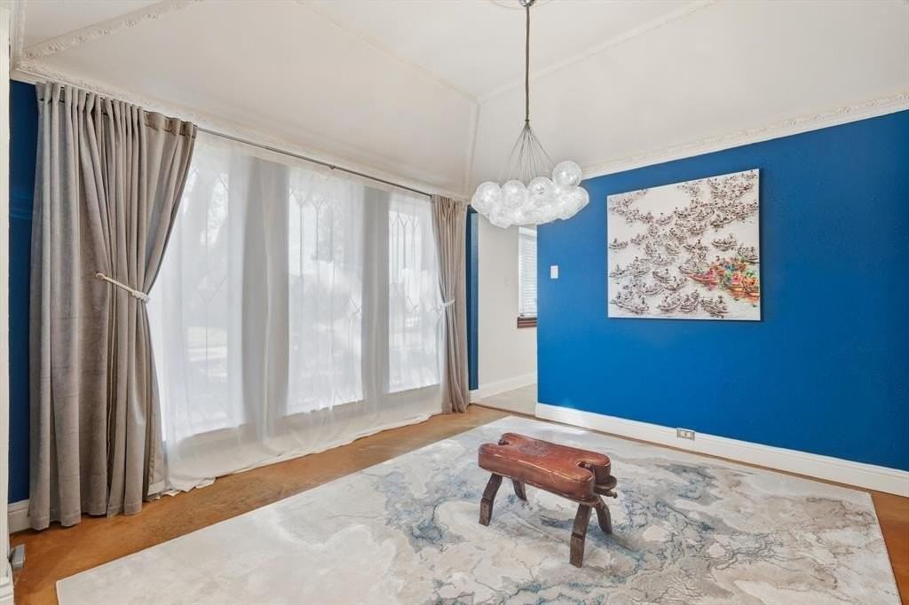 1617 Oak Creek Dr - Photo 5 of 40