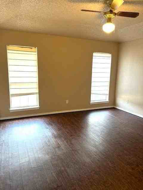 624 Johnathon Ct - Photo 6 of 7