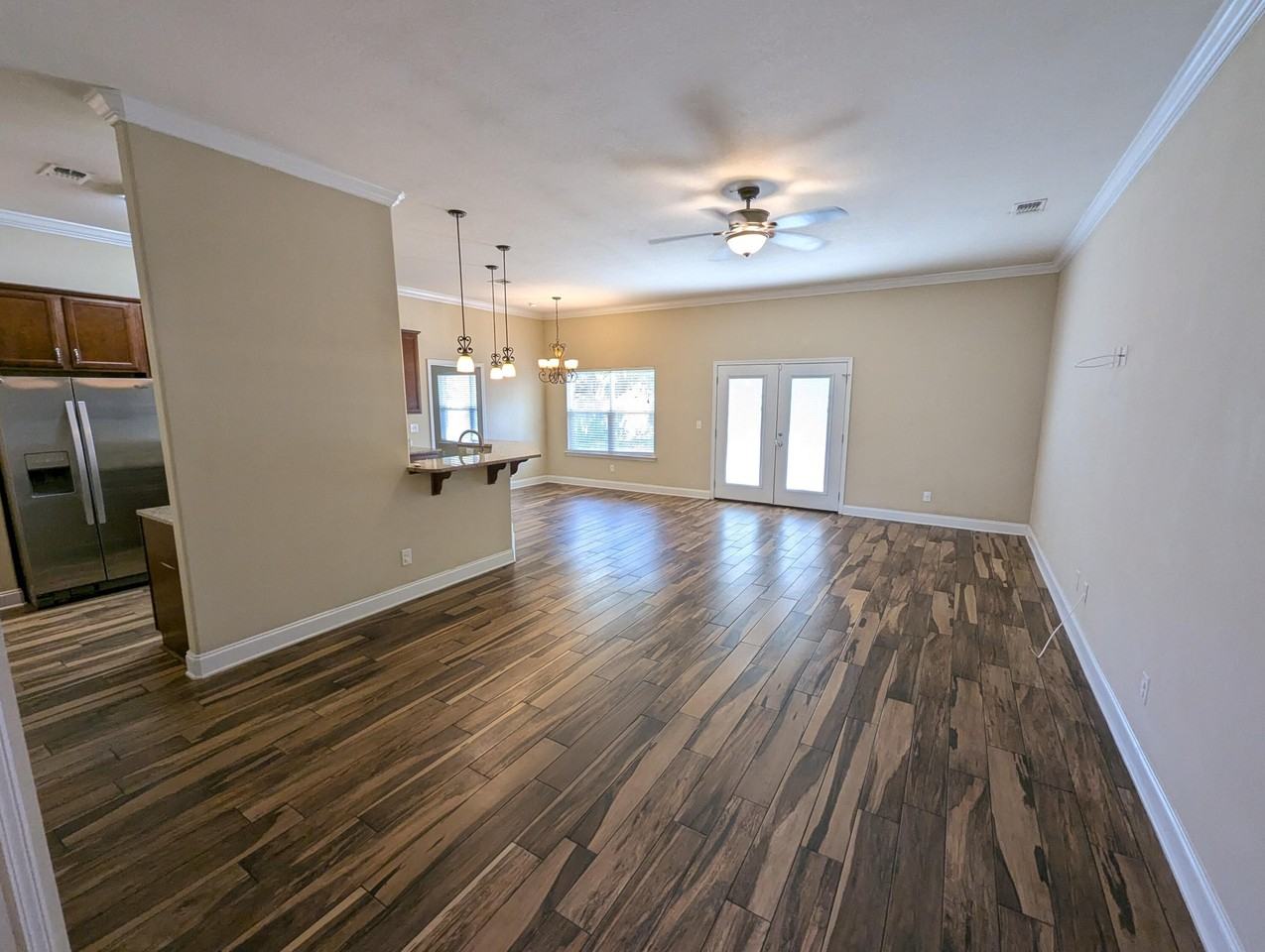 2216 Chaparral St - Photo 2 of 25