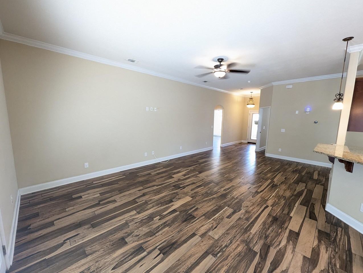 2216 Chaparral St - Photo 4 of 25