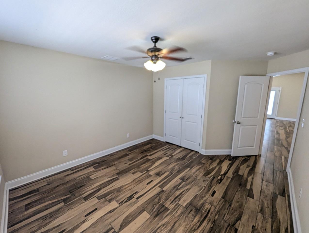 2216 Chaparral St - Photo 6 of 25