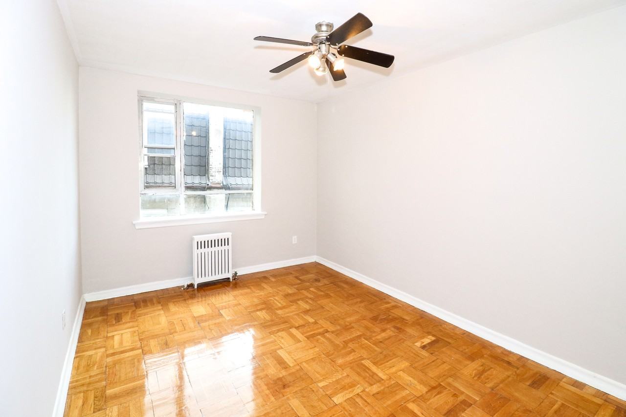 2507 & 2515 Eglinton Avenue West, Toronto - Photo 6 of 26