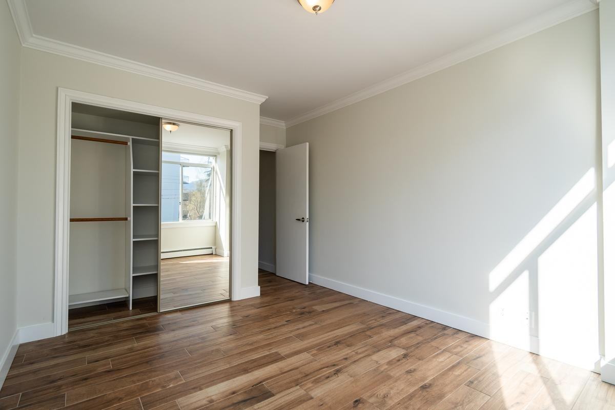 2035 Barclay Street - Photo 7 of 20