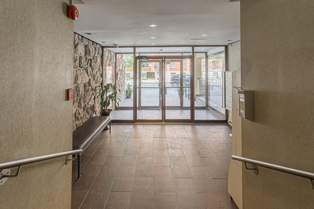 4400 Sainte-Catherine - Photo 3 of 26