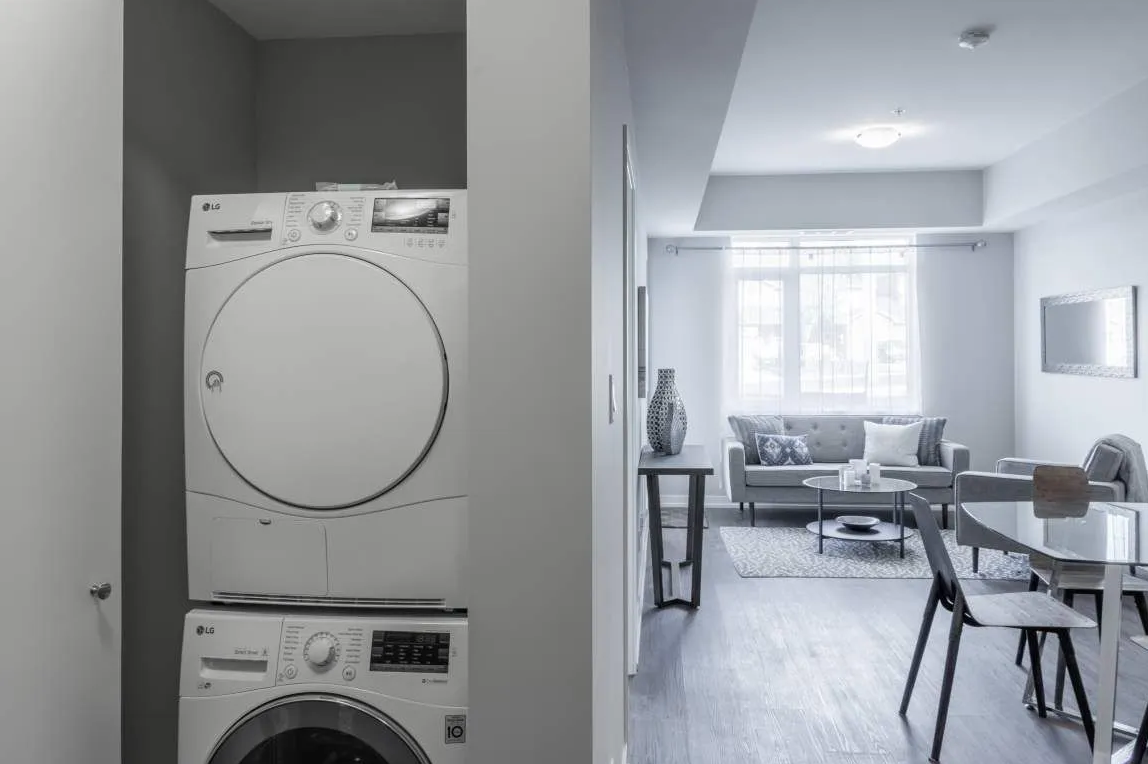 430 Ferndale Drive South - Photo 7 of 11