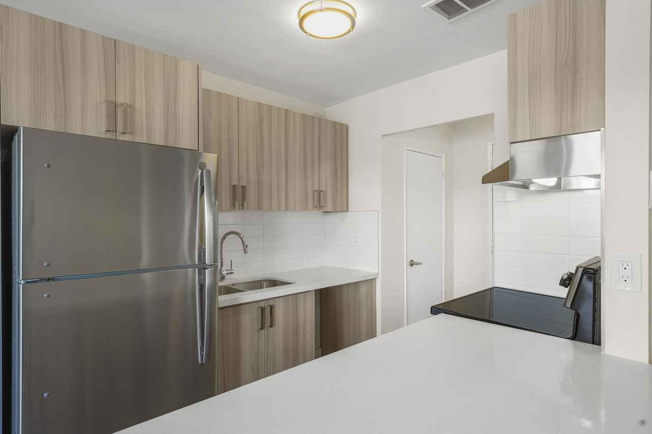 26 Park Street Apartments in Mississauga - Photo 5 of 27