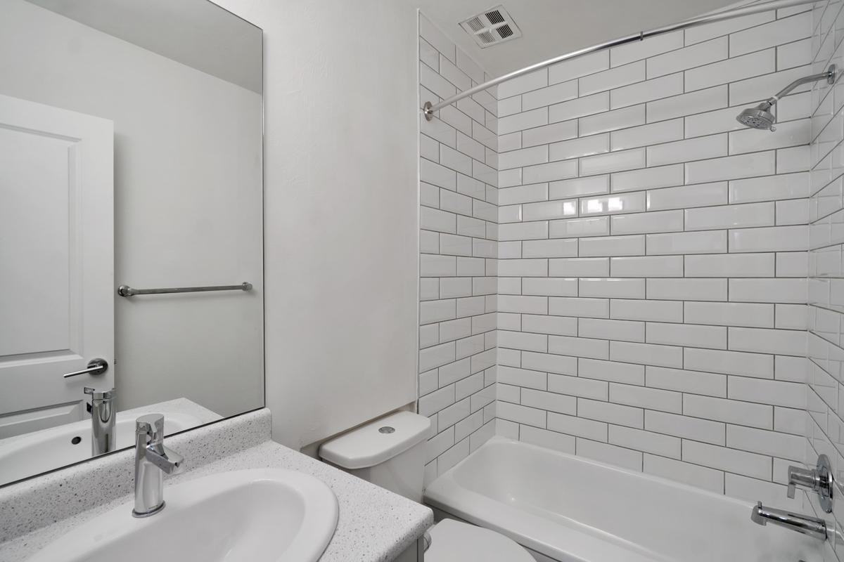 Riverbend Terrace - Photo 5 of 36