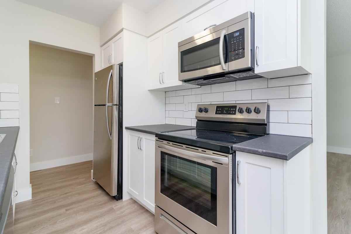 Bowen Estates - Photo 5 of 25