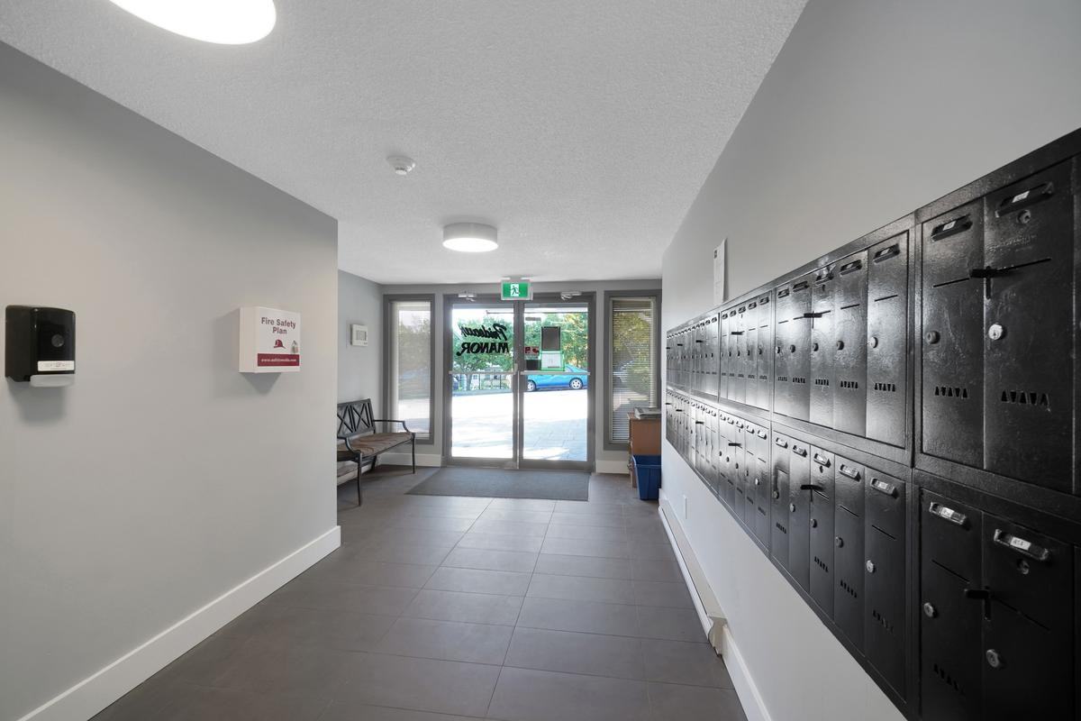 Prideaux Apartments - Photo 6 of 26