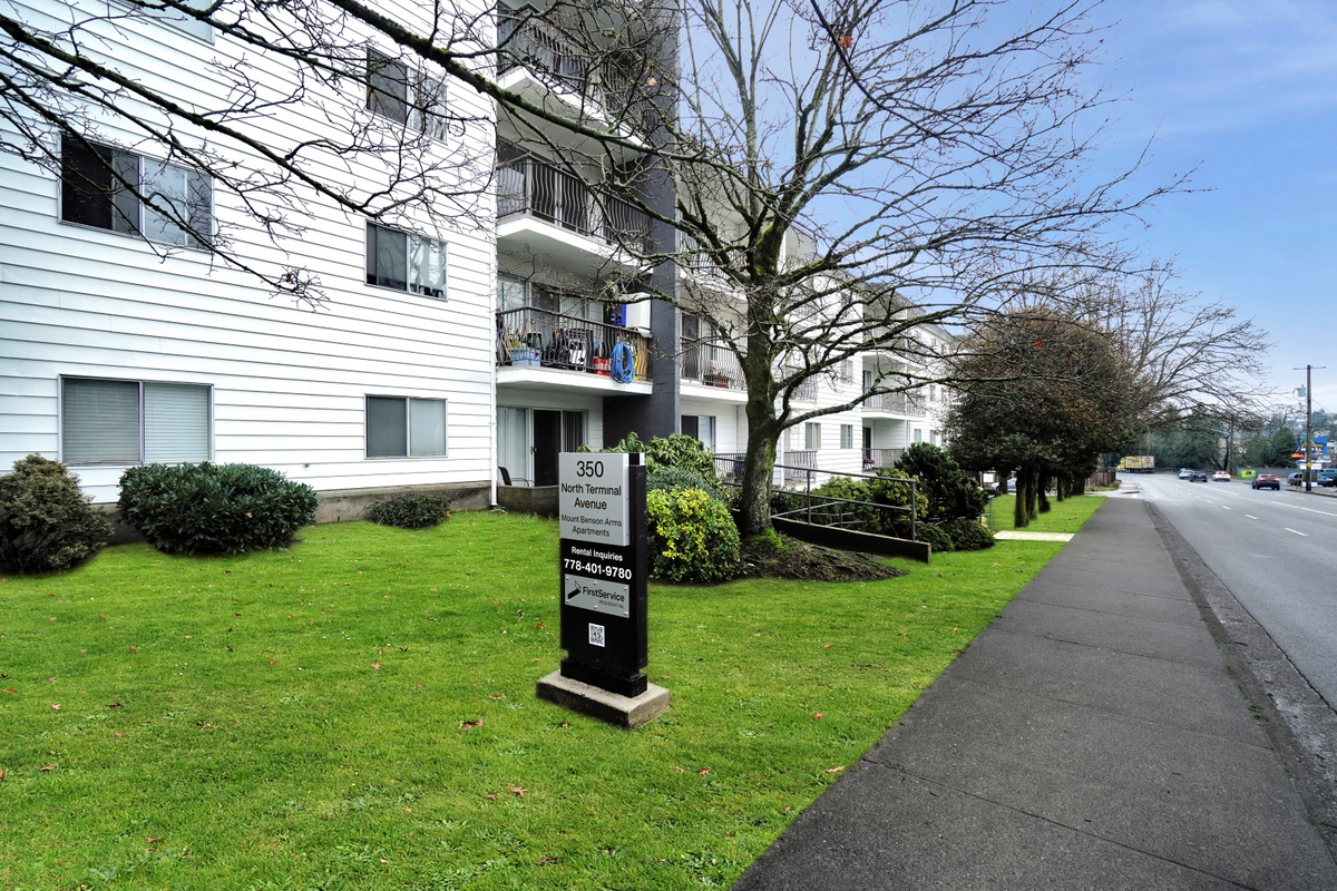 Mount Benson Arms - Photo 2 of 19