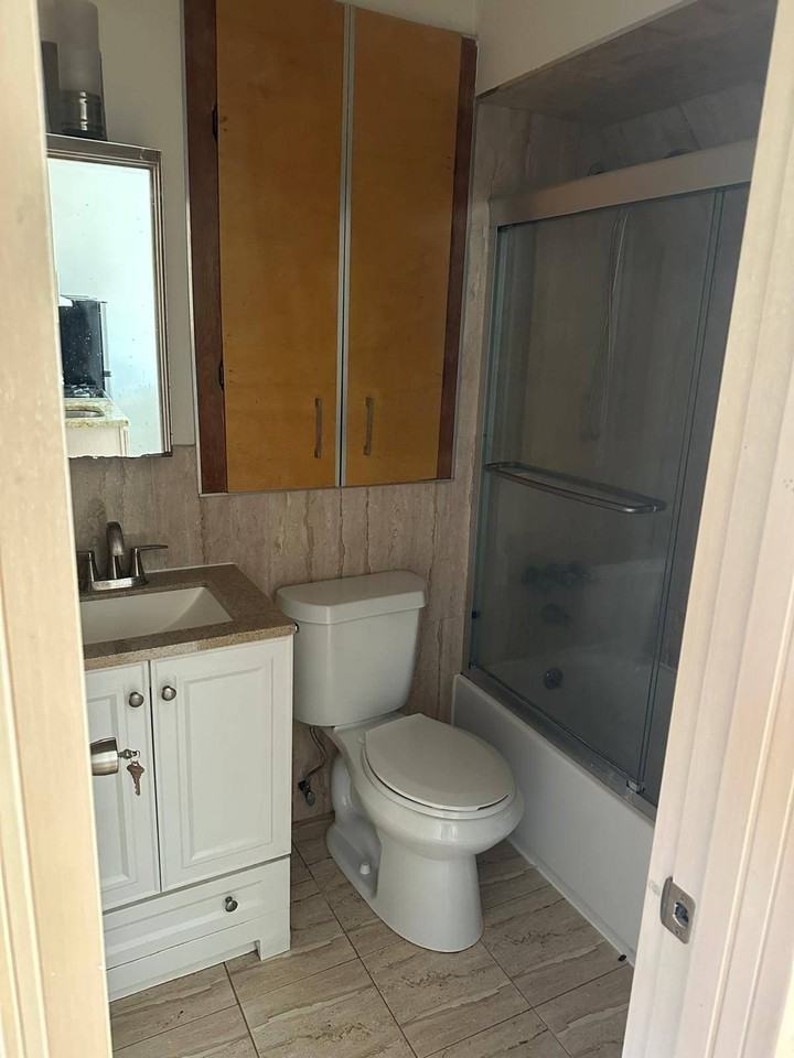 2251 Ryder St #2F - Photo 3 of 9