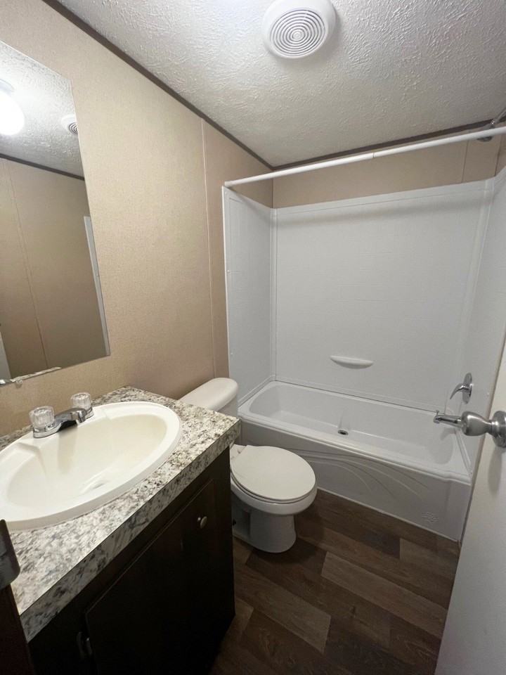 1000 Maple Hills Park #127 - Photo 2 of 9