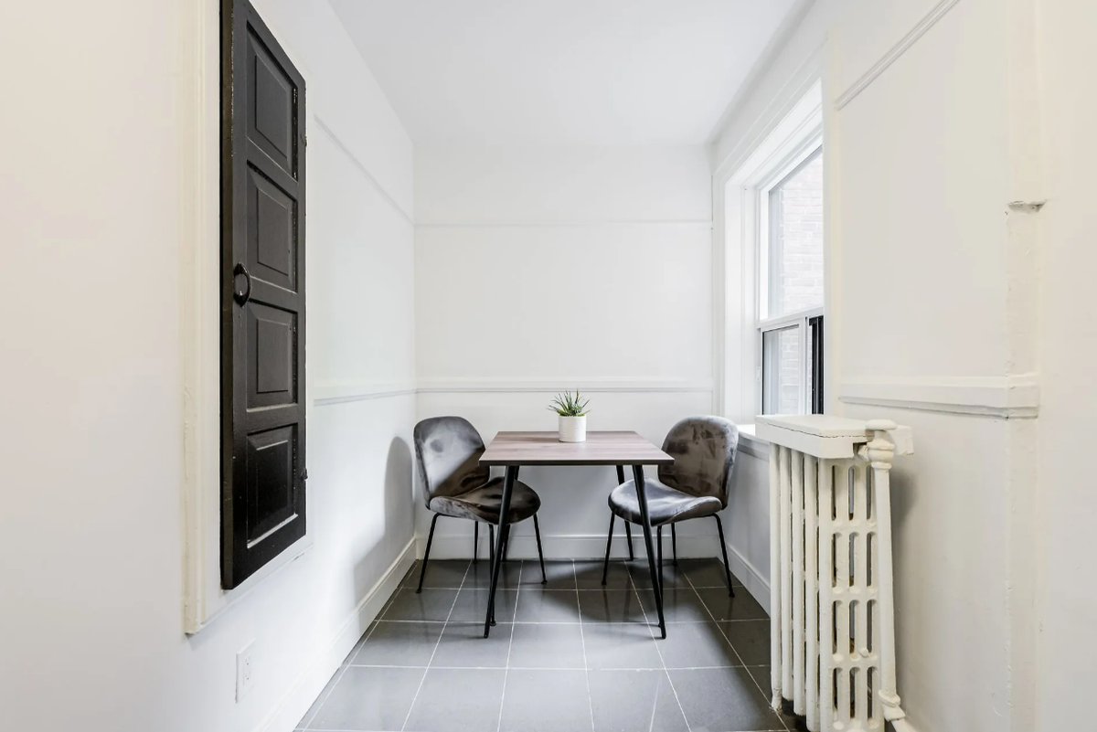 210 Wychwood Avenue - Photo 5 of 20