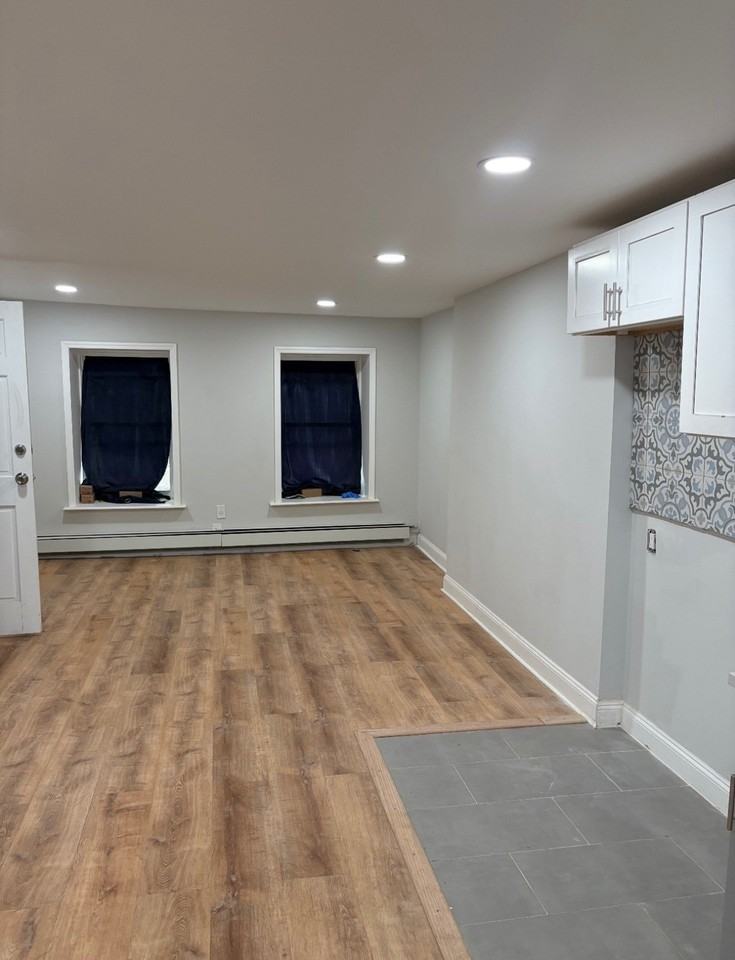 252 Saratoga Ave - Photo 2 of 7