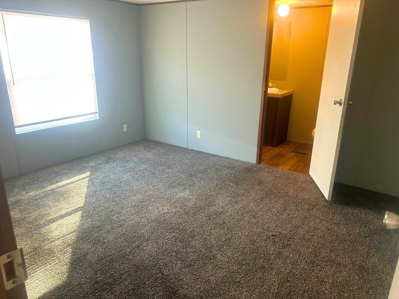 56 Celia Dr - Photo 4 of 4