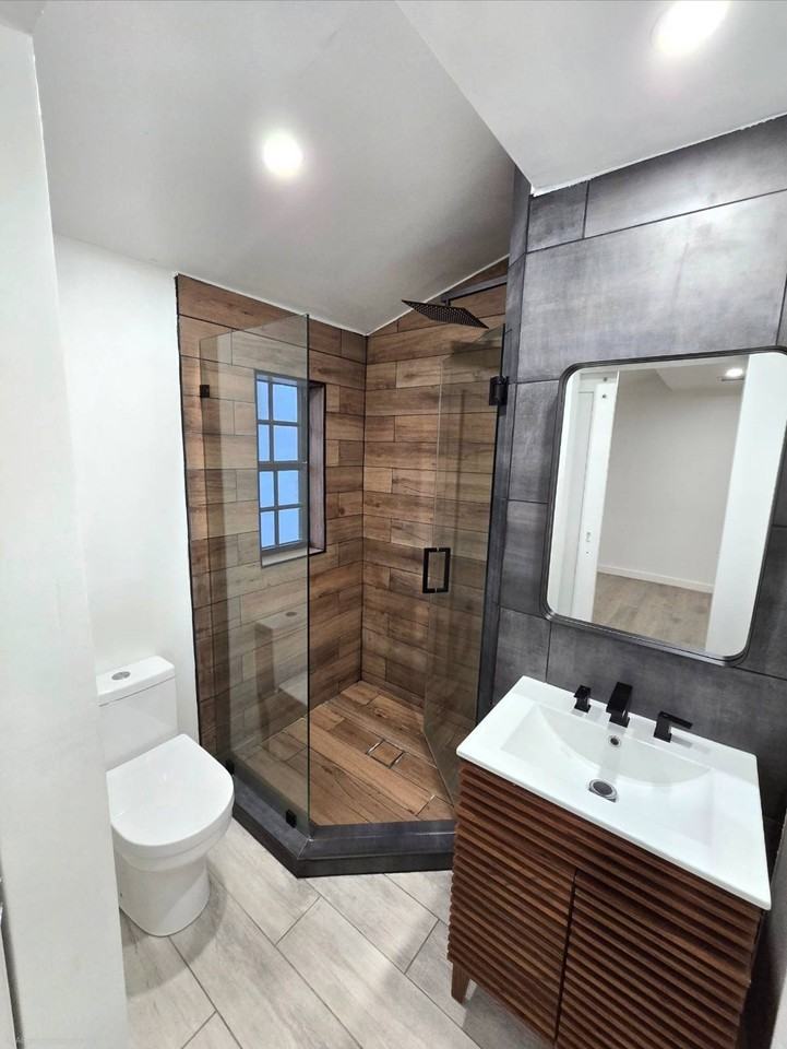 1815 Sw 67th Ct #3 - Photo 4 of 7