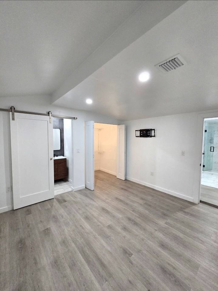 1815 Sw 67th Ct #3 - Photo 5 of 7