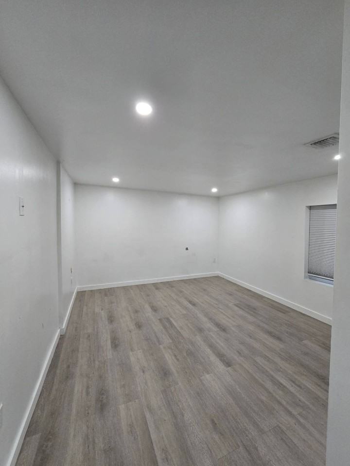 1815 Sw 67th Ct #3 - Photo 6 of 7