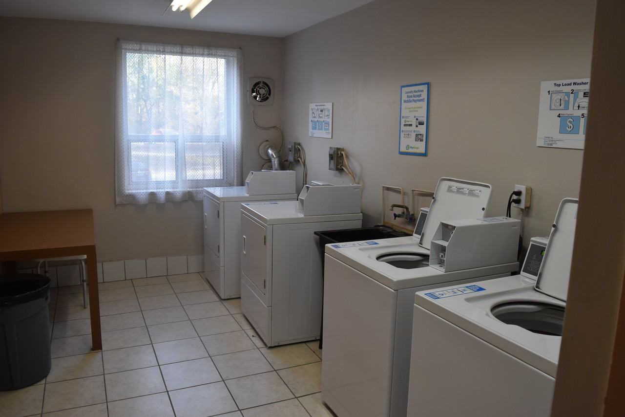 390 Guelph Line - Photo 6 of 6