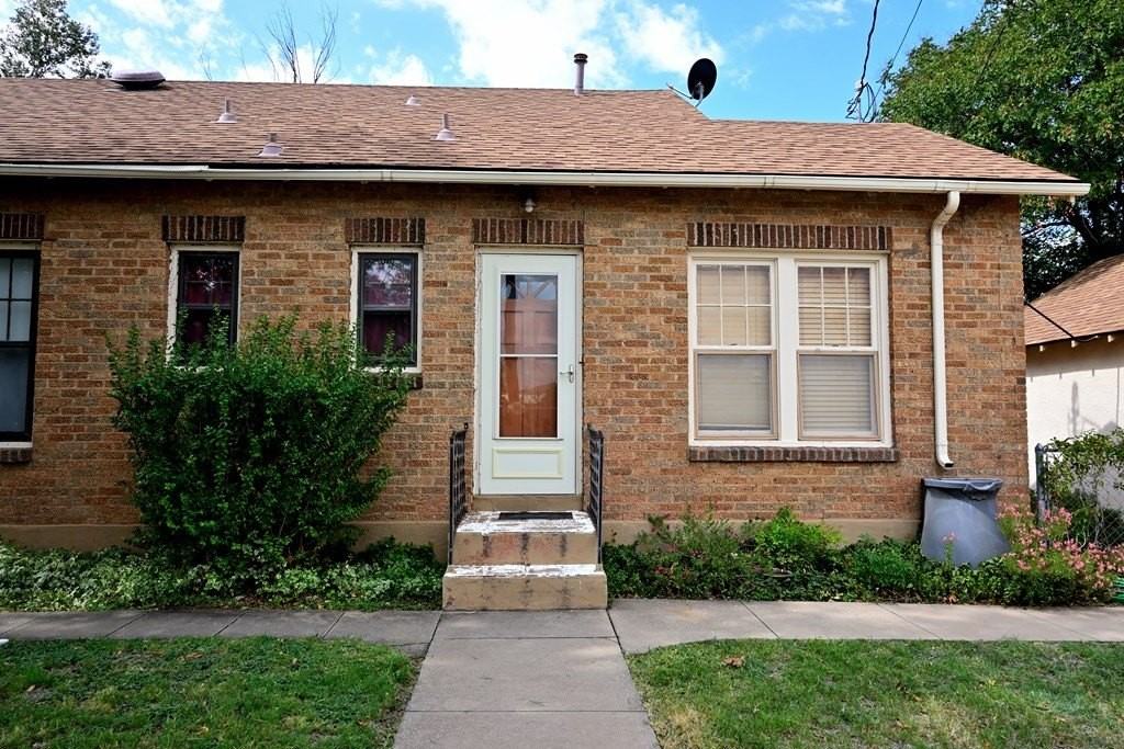 401 W Nations St - Photo 4 of 18