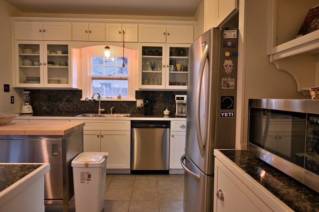 401 W Nations St - Photo 5 of 18