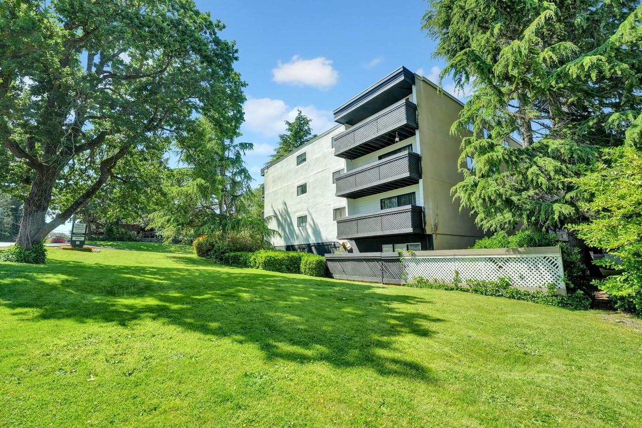 McKenzie Manor Apartments - Photo 3 of 34