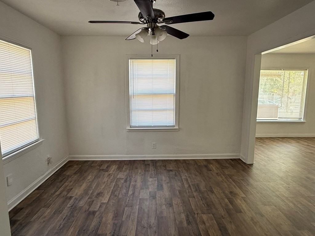 3137 N Tom Green Ave - Photo 4 of 12