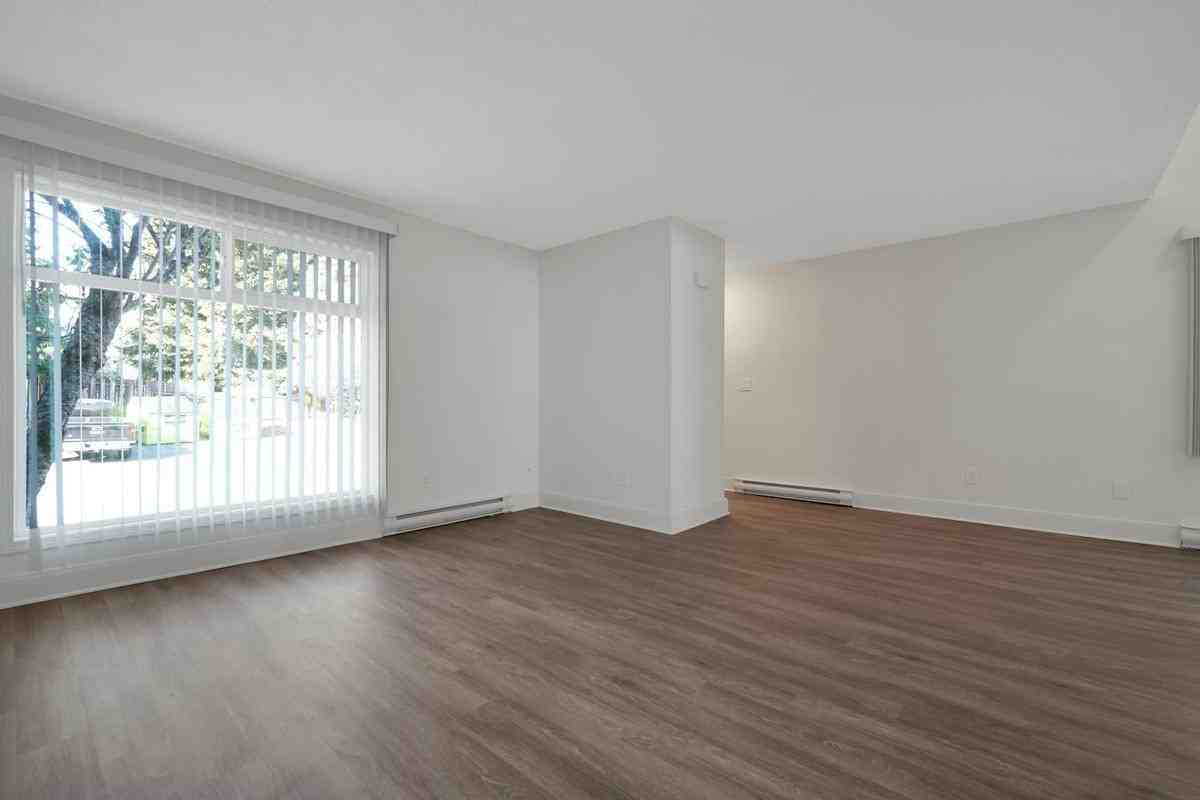 847 Howard Avenue - Photo 3 of 20