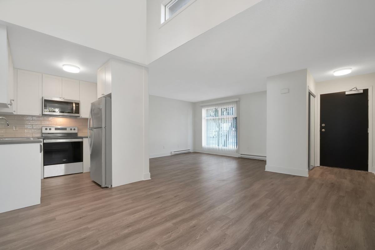 847 Howard Avenue - Photo 4 of 20