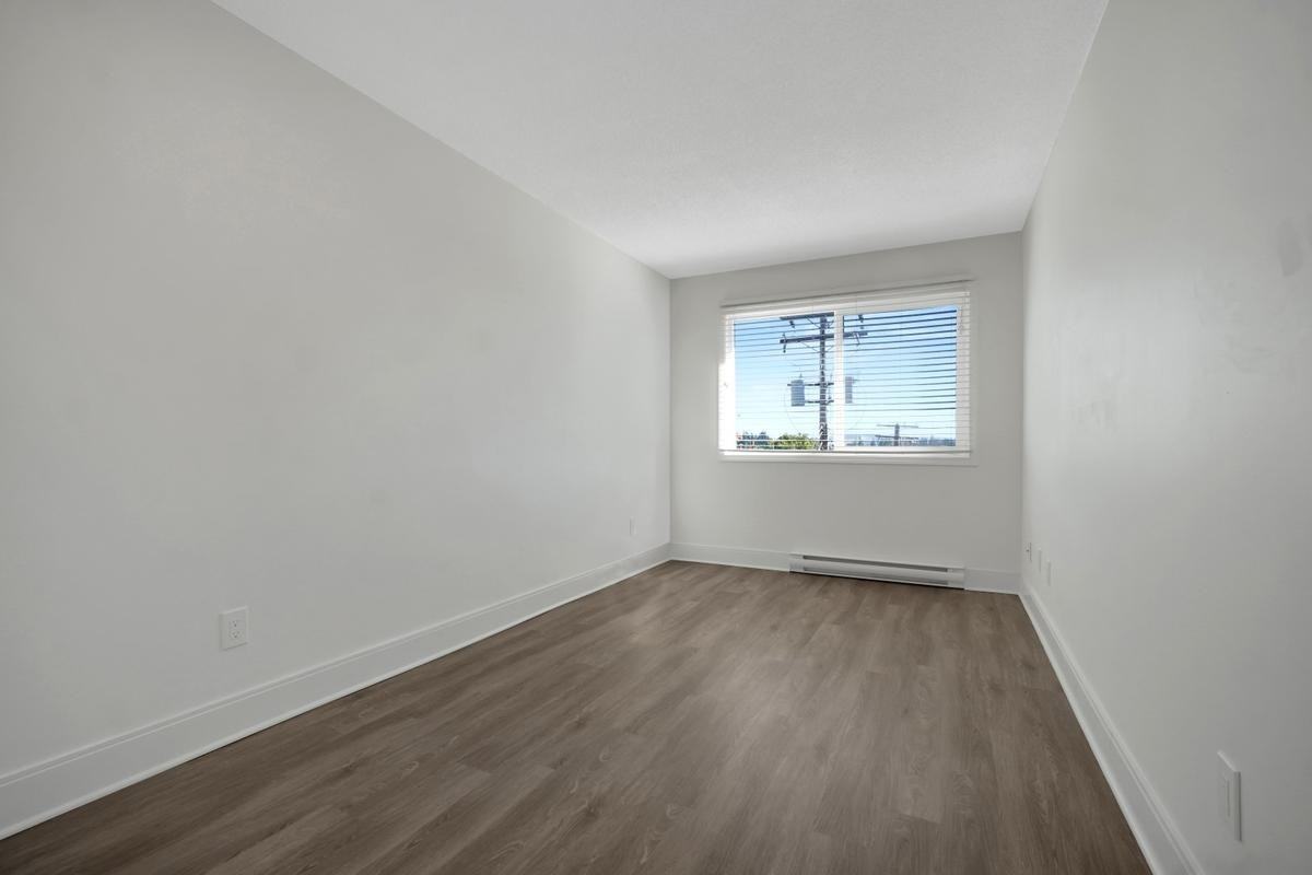 847 Howard Avenue - Photo 7 of 20