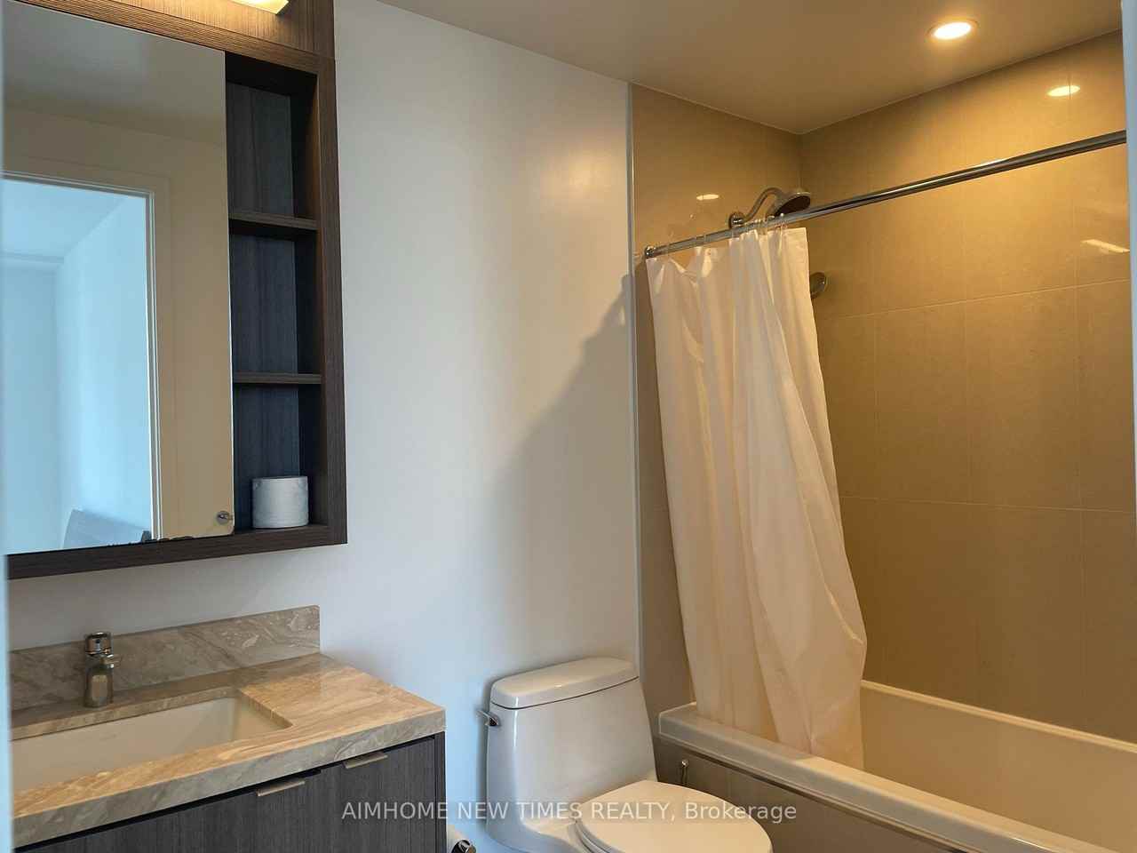 115-125 Blue Jays way, Toronto, ON - Photo 3 of 41