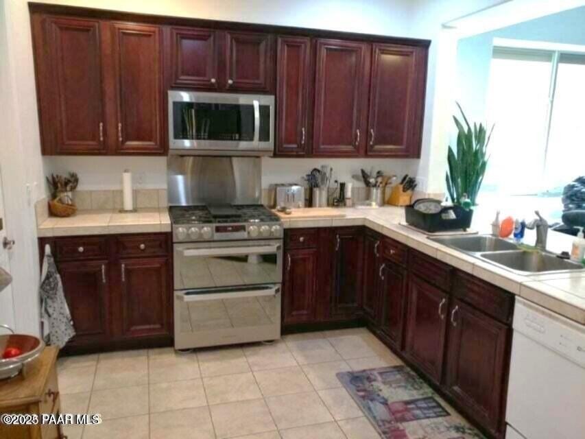 413 Tangerine Ave - Photo 5 of 12