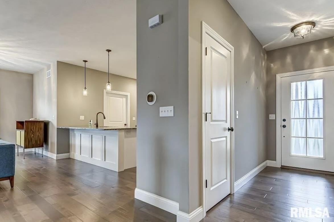 3309 Telford Dr - Photo 3 of 19