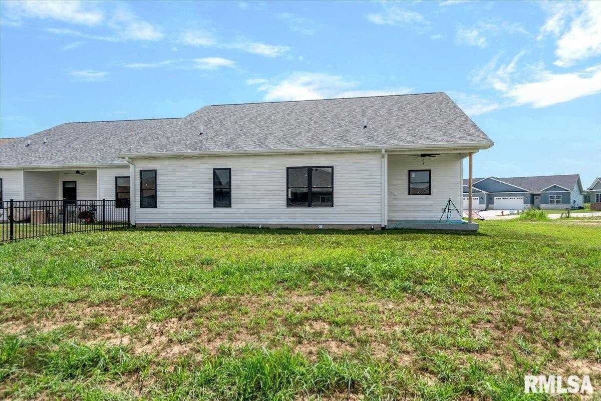 4621 Eugene Ct - Photo 2 of 22