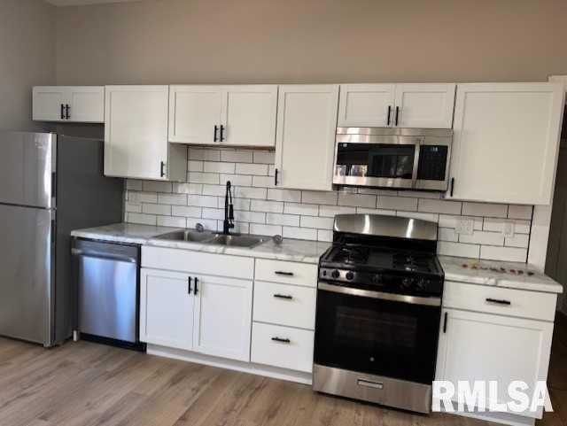 500 S Douglas Ave Apt B #B - Photo 5 of 14