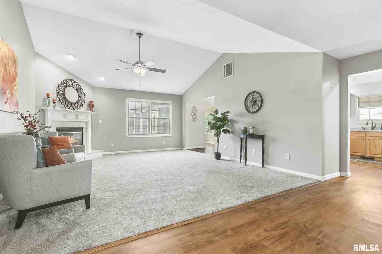 1419 Redwood Dr - Photo 4 of 29