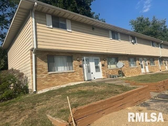 1331 W Jeth Ct - Photo 2 of 12