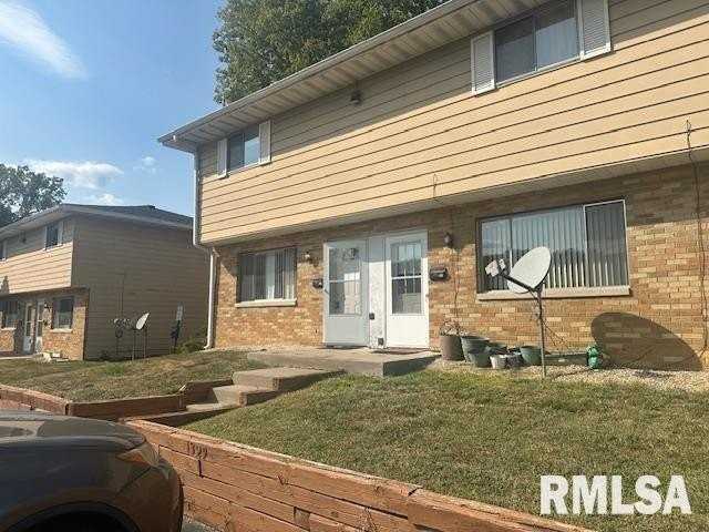 1331 W Jeth Ct - Photo 3 of 12