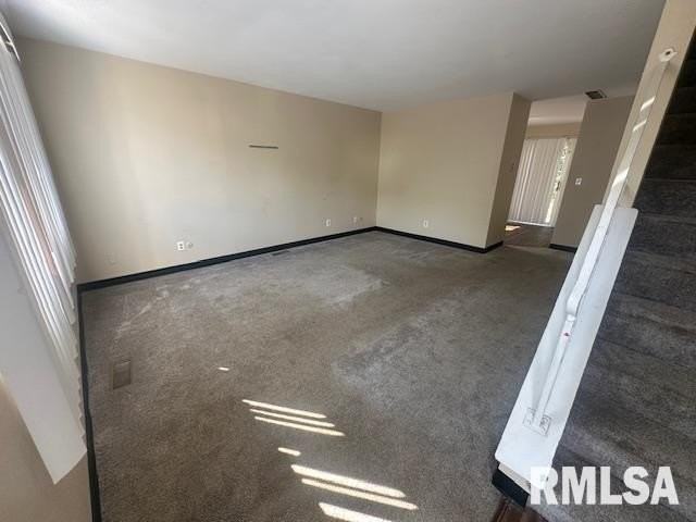 1331 W Jeth Ct - Photo 4 of 12