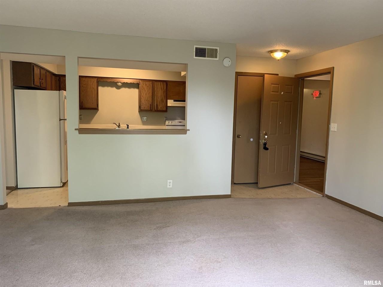 3417 W BASKIN RIDGE Court unit: 8 #8 - Photo 6 of 19