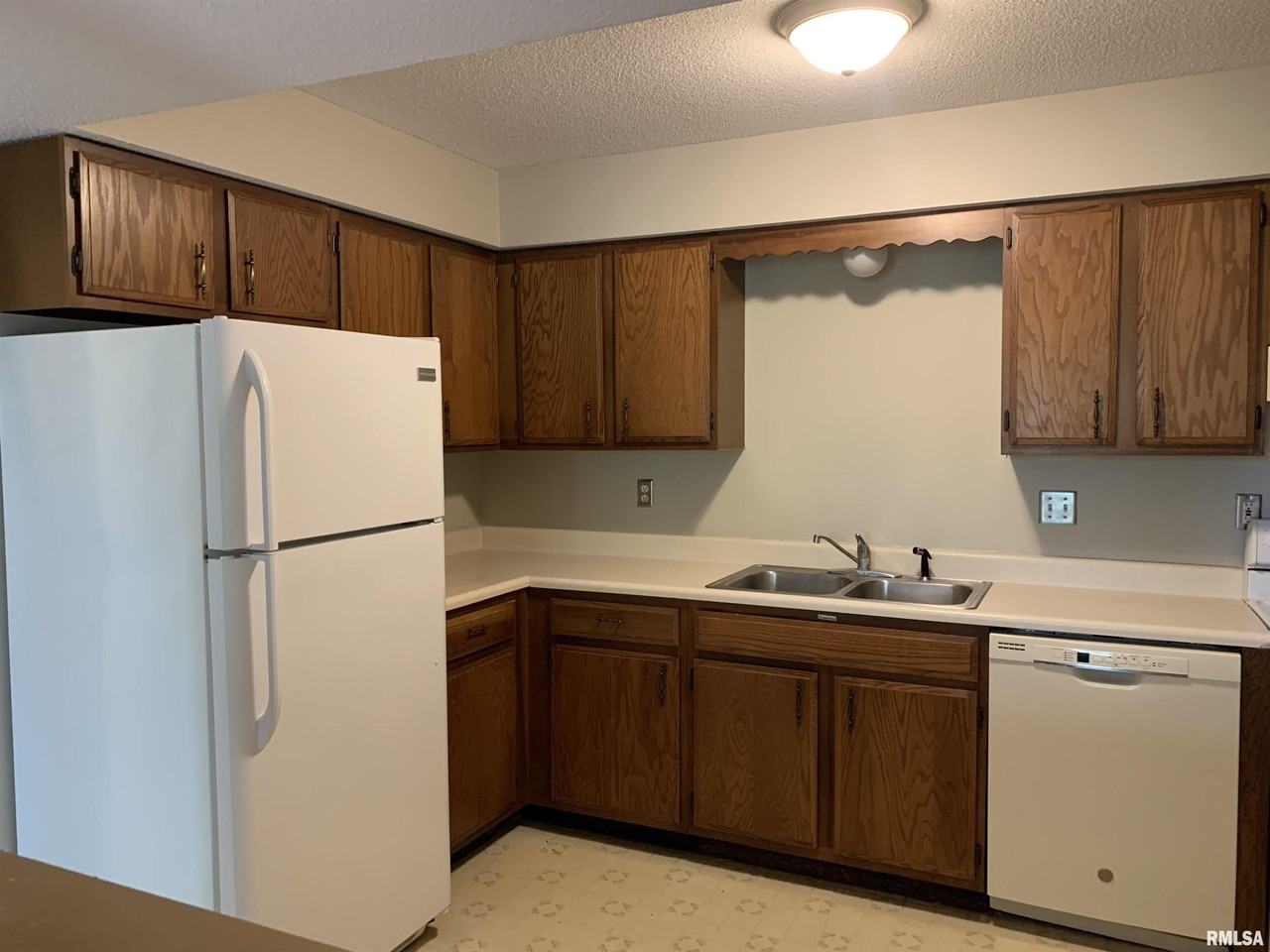 3417 W BASKIN RIDGE Court unit: 8 #8 - Photo 7 of 19