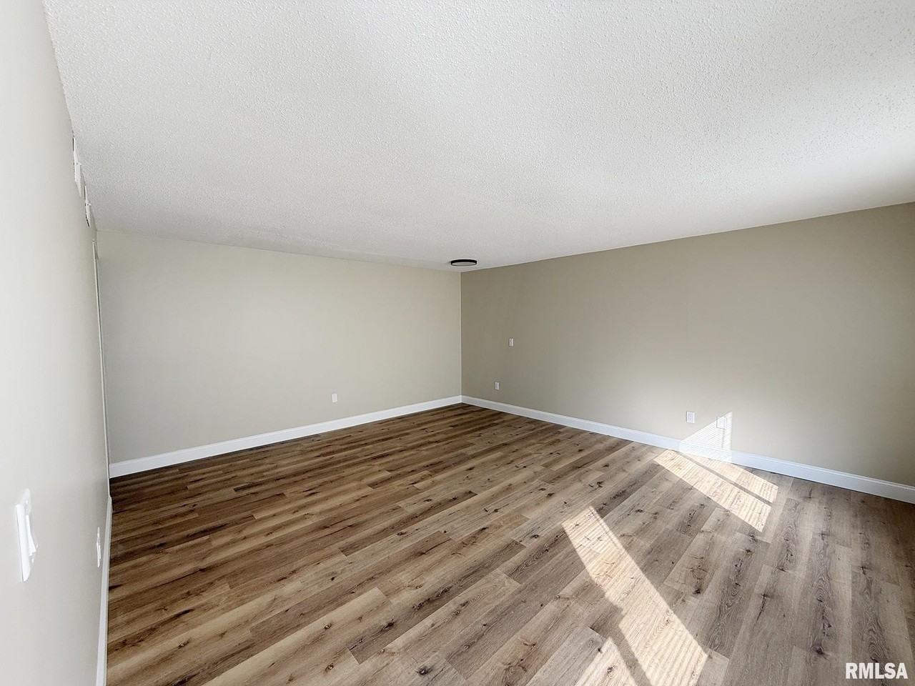 3440 W Villa Rdg - Photo 5 of 50