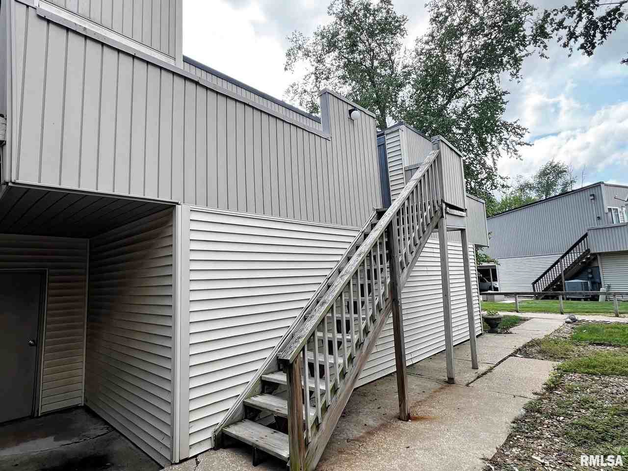 6809 N Frostwood Pkwy Unit A43 #A43 - Photo 2 of 17