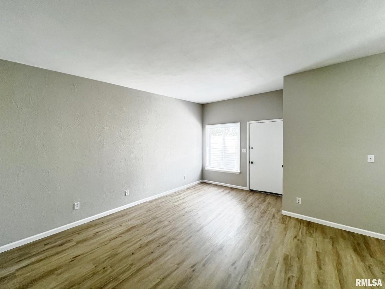 6809 N Frostwood Pkwy Unit A43 #A43 - Photo 6 of 17