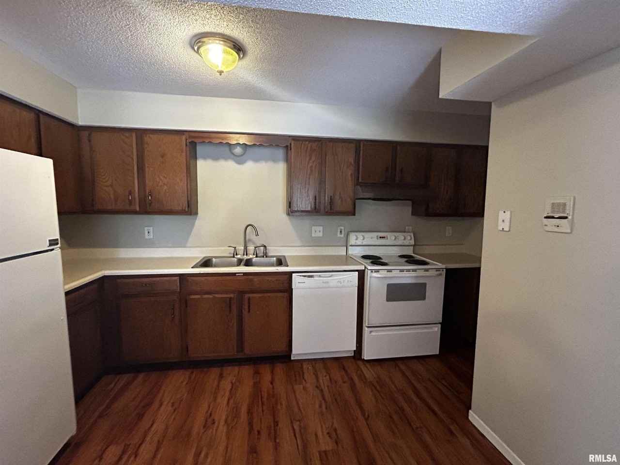 3417 W BASKIN RIDGE Court unit: 10 #10 - Photo 4 of 16